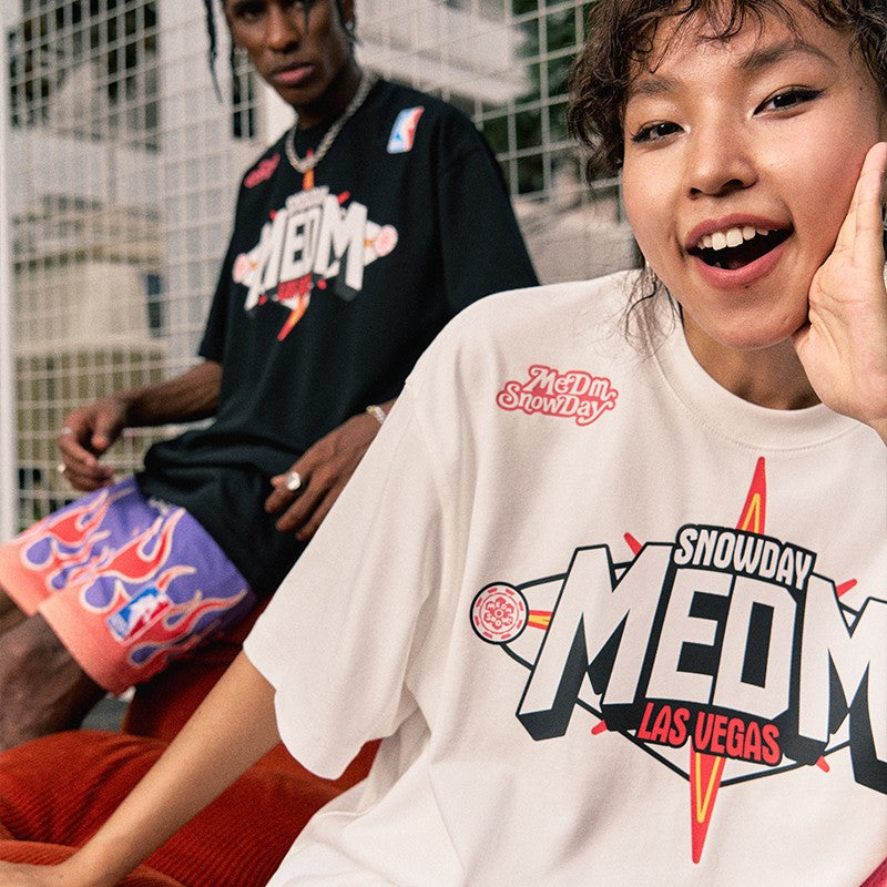SNOWDAY X MEDM B JACK 21 TEE