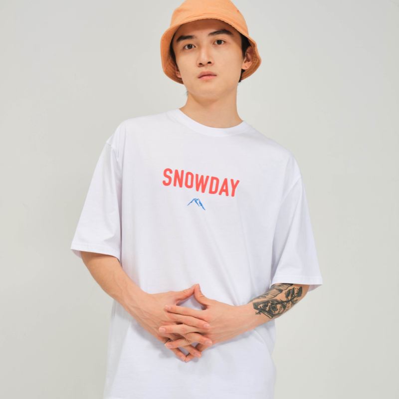 CHRISTMAS SONG TEE OVERSIZED-FIT